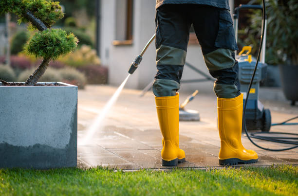 Why Choose Our Certified Pressure Washing Experts for Your Project Needs in Richton, MS?